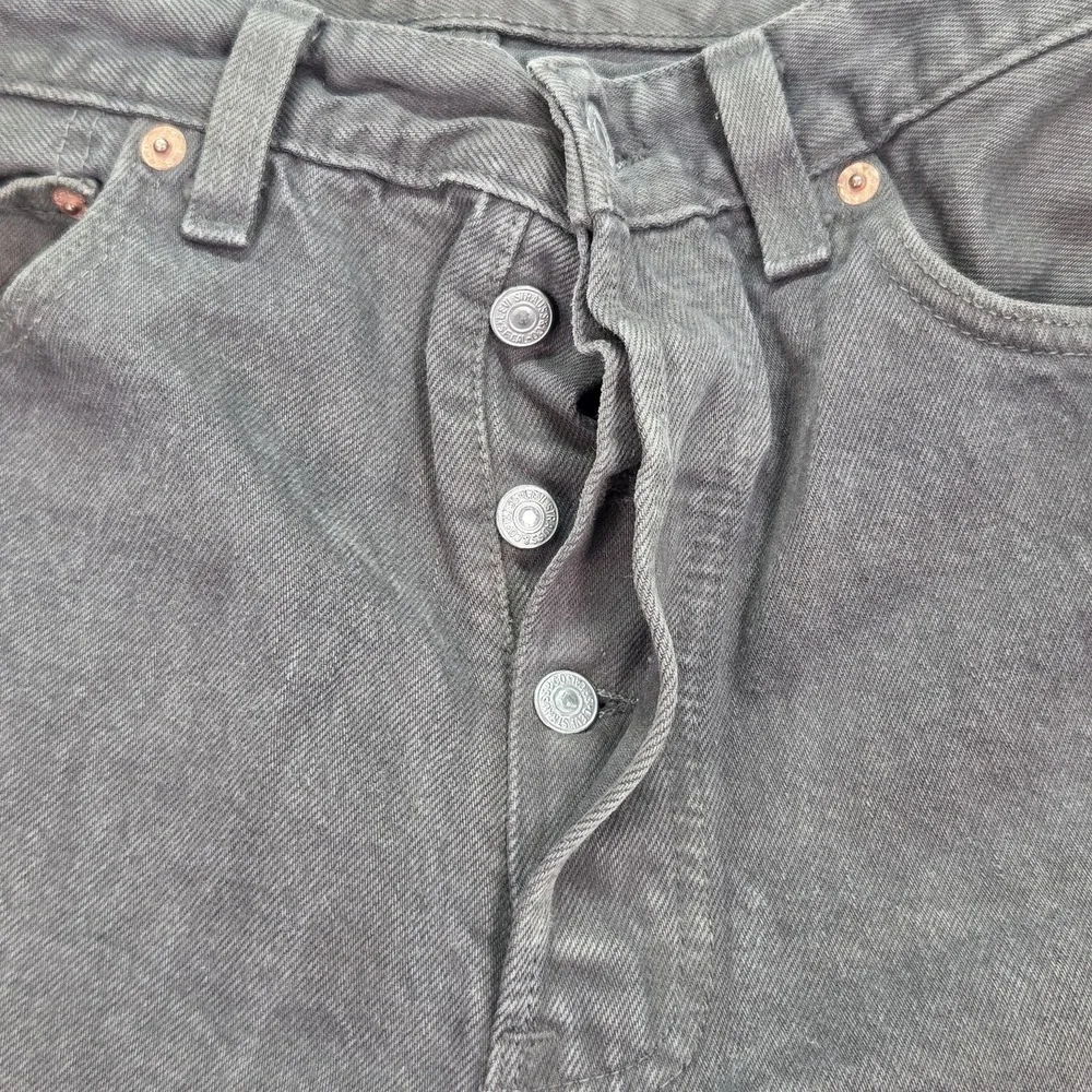 Vintage Levis 501 Jeans Mens Green Made USA Button Fly‎ 90s Fits 28x32